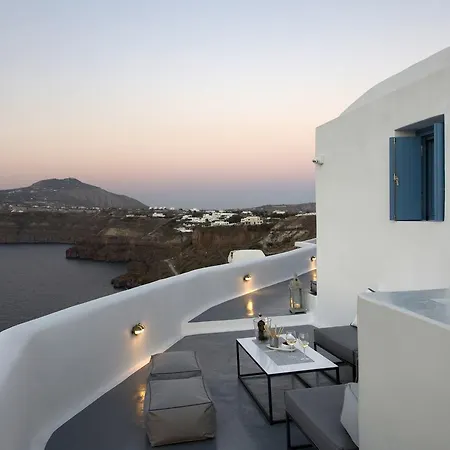 Akrotiri Cove Villa *